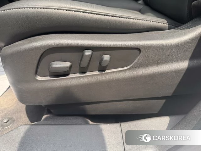 Cadillac XT4 id 4235028 из Китая 21