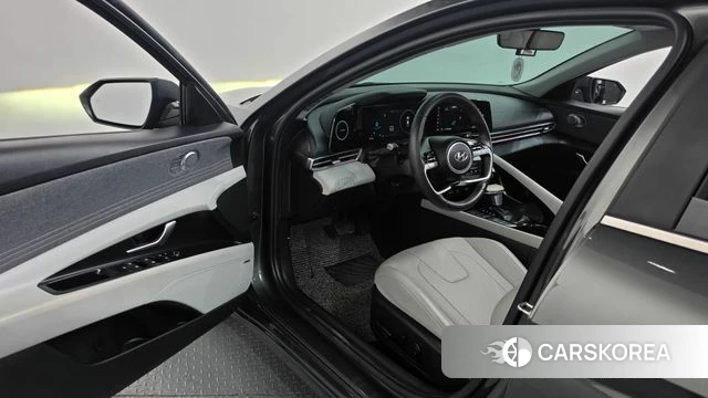 Hyundai Avante Hybrid (CN7) id 4943263 из Кореи 32