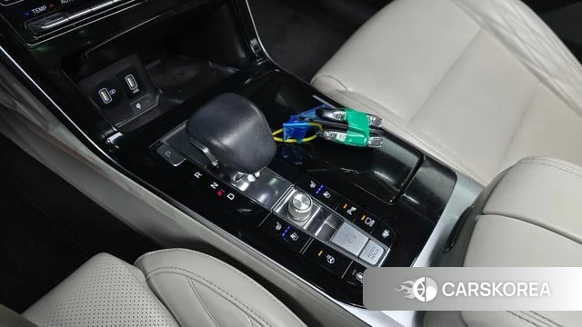 Kia K7 Premier Hybrid id 3853388 из Кореи 19