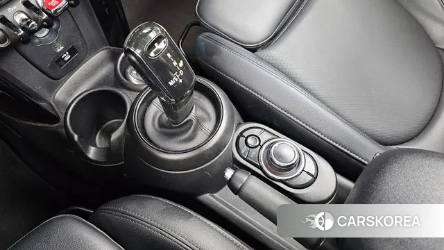 Mini Cooper Convertible id 3726853 из Кореи 19