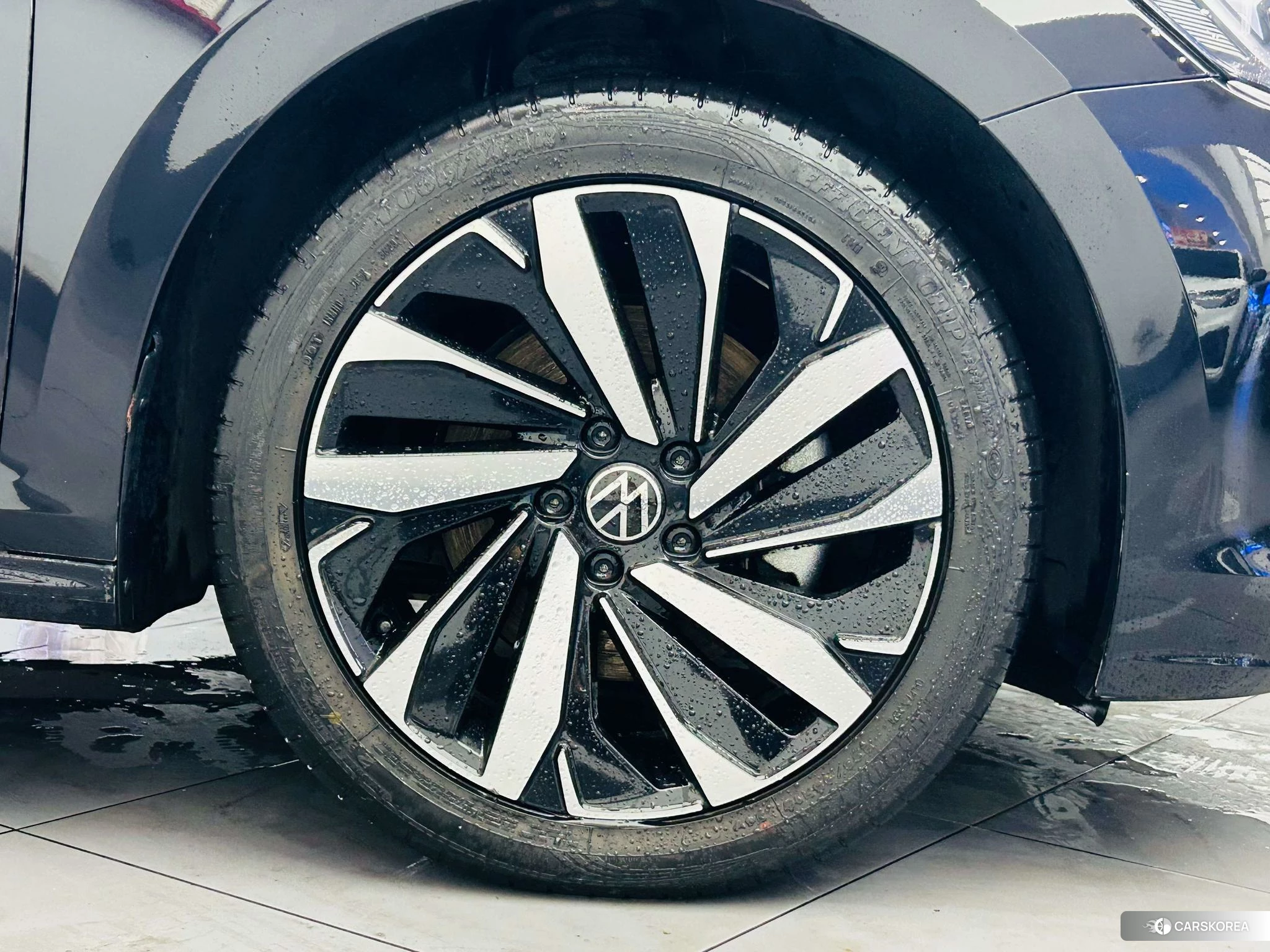 Volkswagen Passat id 4426598 из Китая 25