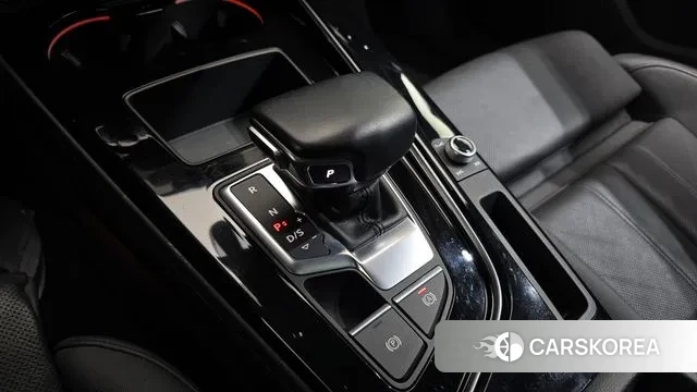 Audi A4 (B9) id 3469093 из Кореи 19