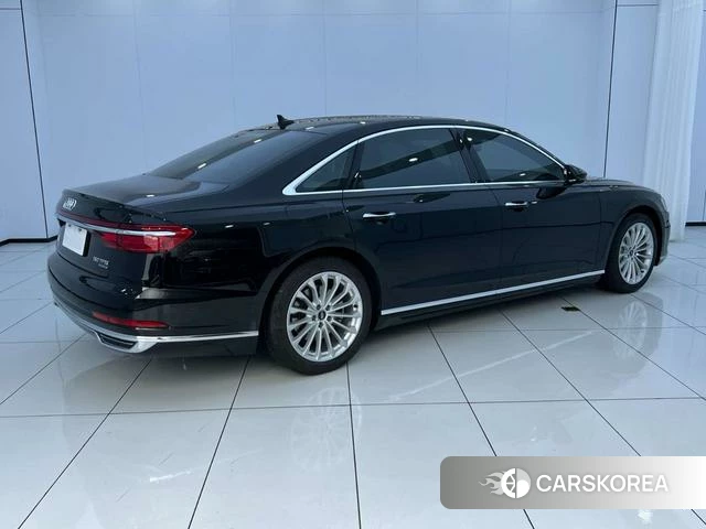 Audi A8 id 4291186 из Китая 12