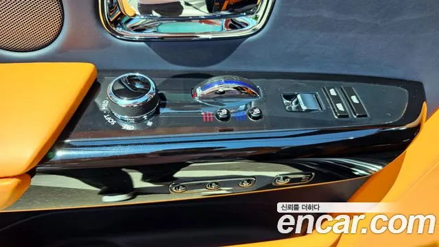 Rolls-Royce Phantom id 2667446 из Кореи 19