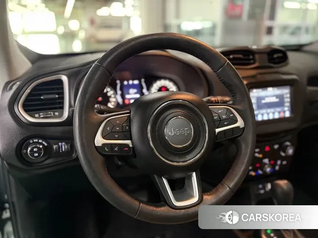 Jeep Renegade id 3340587 из Кореи 19