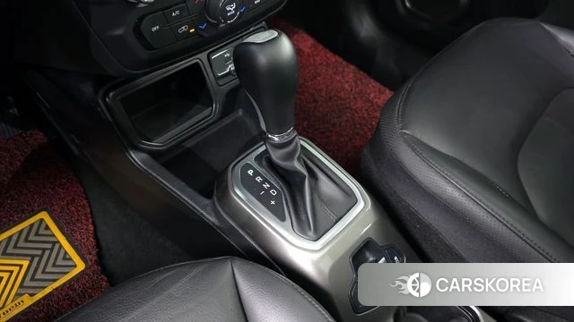 Jeep Renegade id 3834479 из Кореи 19