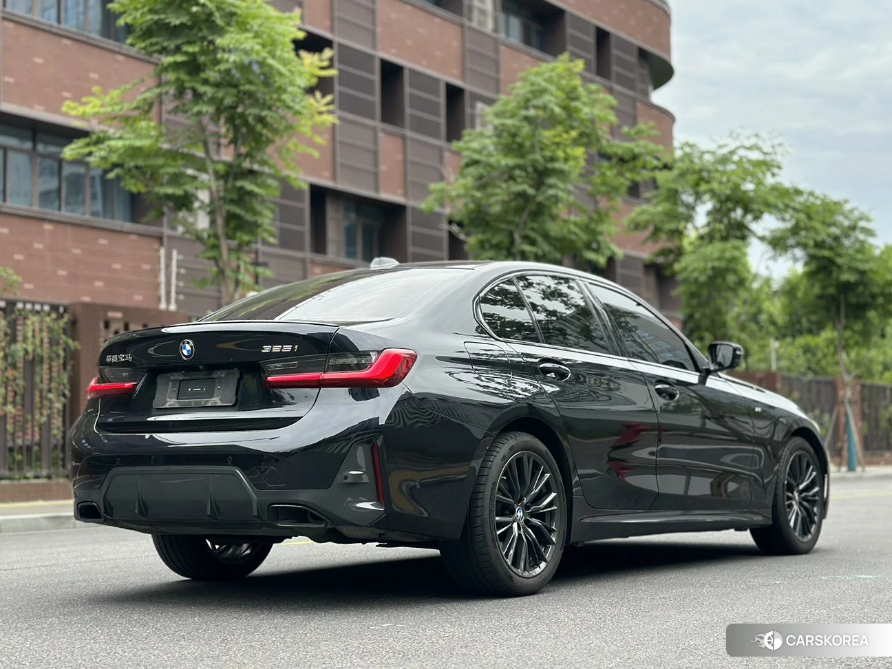BMW 3 series id 4452745 из Китая 23