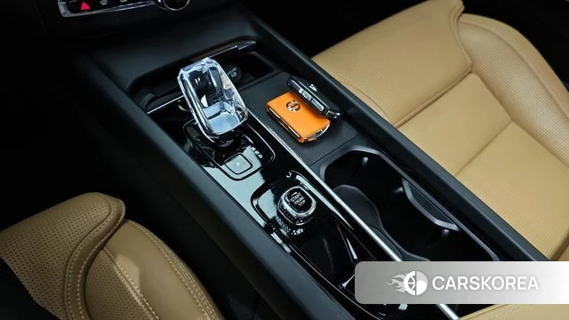 Volvo XC60 second Generation id 4302614 из Кореи 19