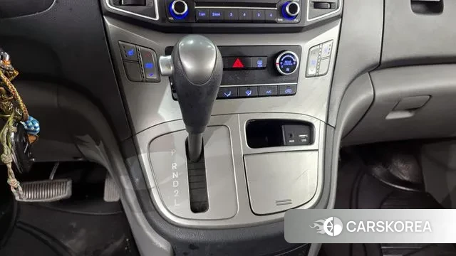 Hyundai The New Grand Starex id 2480119 из Кореи 19
