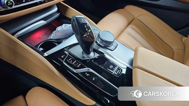 BMW 5 Series (G30) id 4443402 из Кореи 32