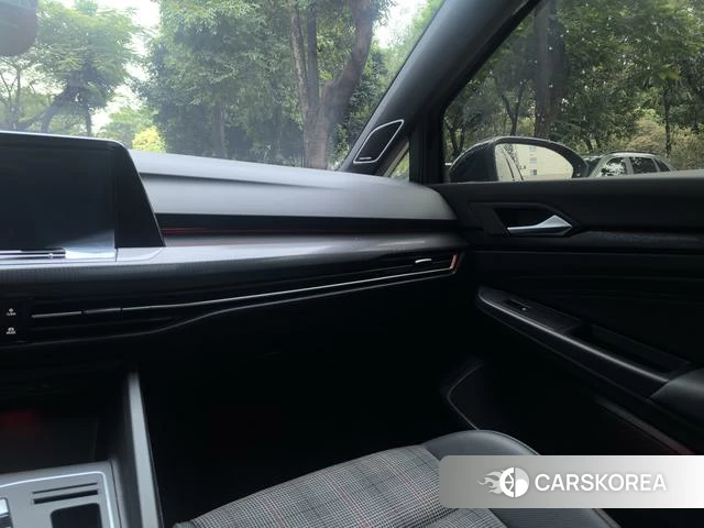 Volkswagen Golf GTI id 4298114 из Китая 24
