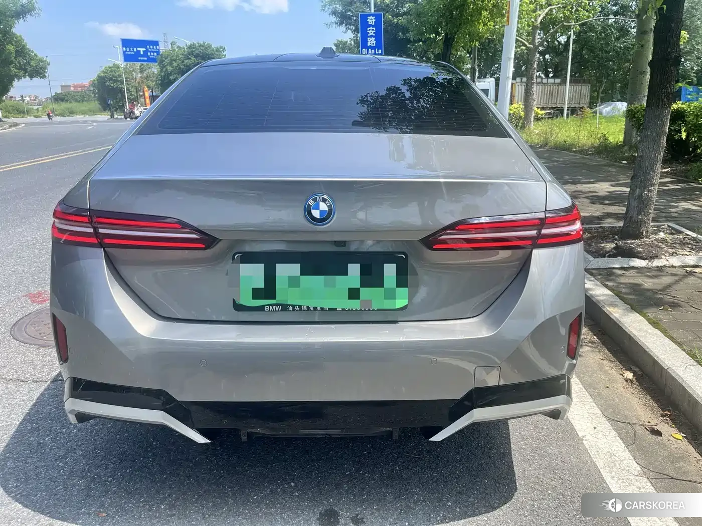 BMW i5 id 4681075 из Китая 10
