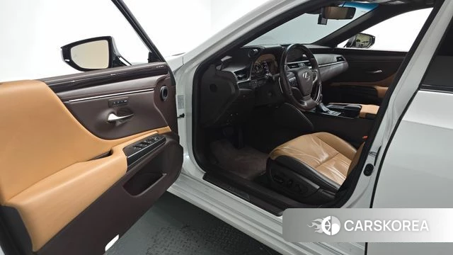 Lexus ES300h 7th generation id 4232928 из Кореи 33