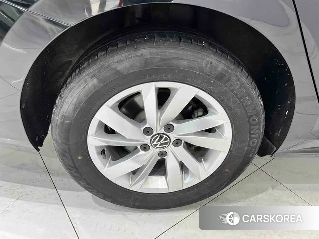 Volkswagen Passat id 4276479 из Китая 20
