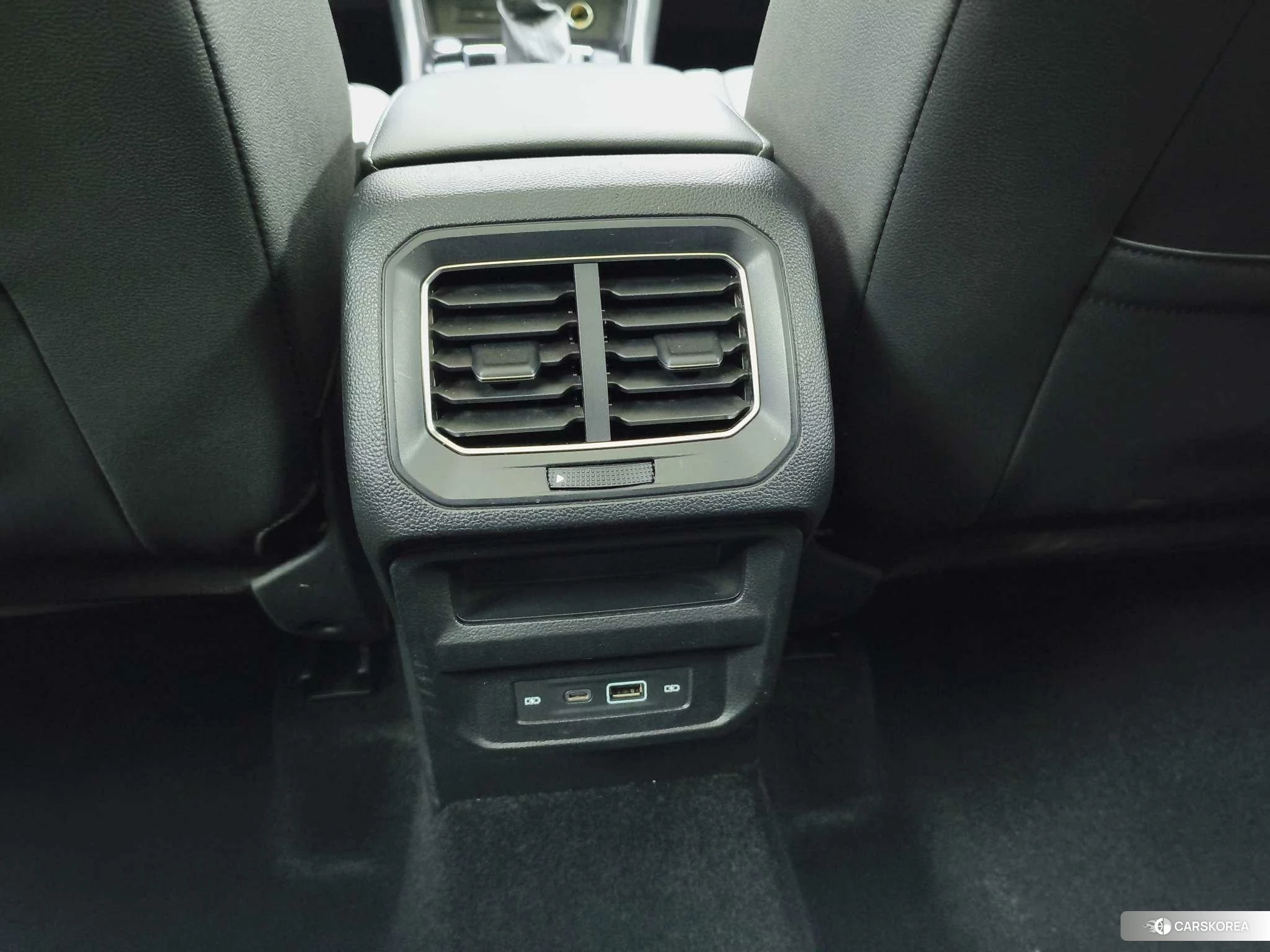 Volkswagen Tiguan L id 4498609 из Китая 25