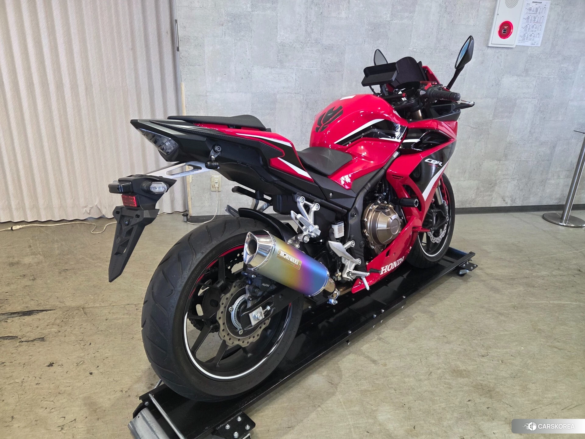 Проданный Honda CBR400R ABS id 4365565 из Японии, фото 12
