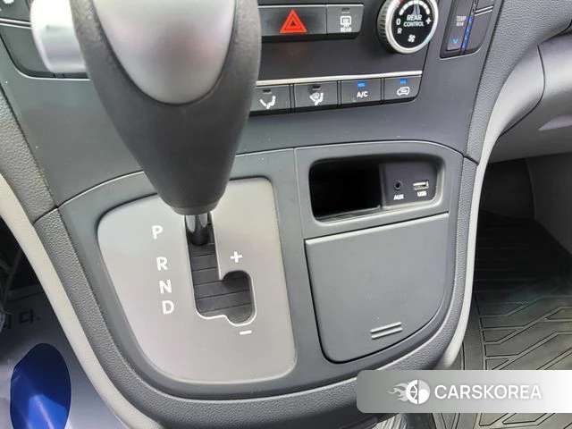 Hyundai The New Grand Starex id 4543644 из Кореи 15