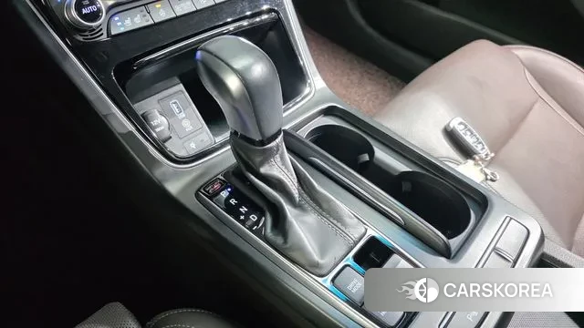 Hyundai Grandeur IG Hybrid id 3254476 из Кореи 19