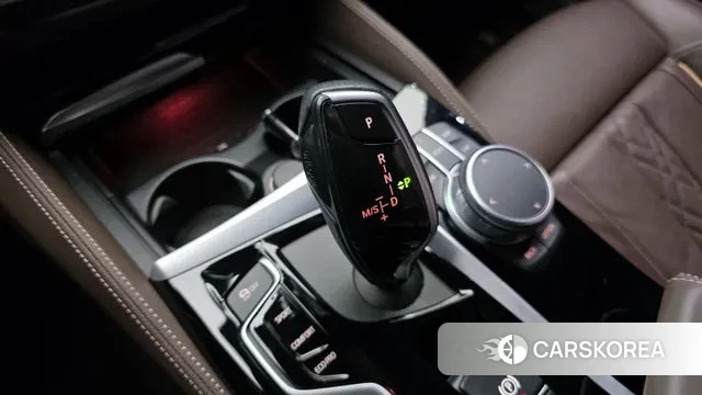 BMW 5 Series (G30) id 3641406 из Кореи 19