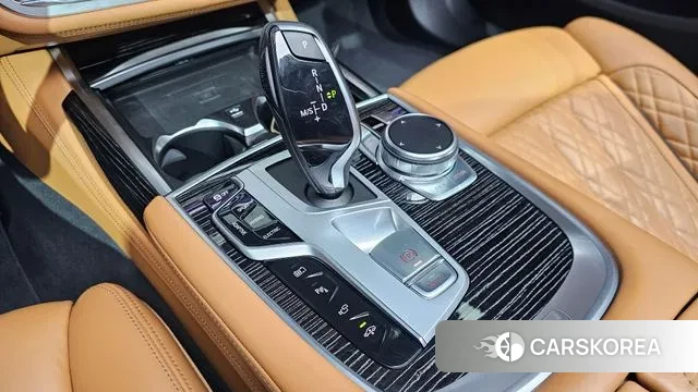 BMW 7 Series (G11) id 3438007 из Кореи 19