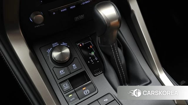 Lexus NX300h id 4624987 из Кореи 37