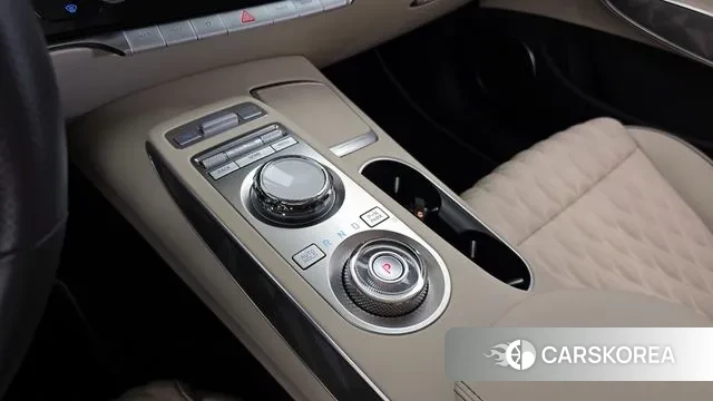 Genesis GV70 id 3011175 из Кореи 19