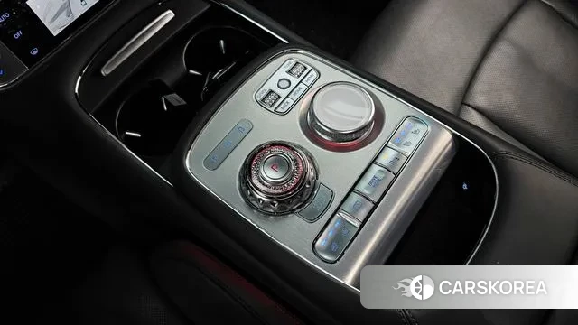 Genesis G90 (RS4) id 3534418 из Кореи 19