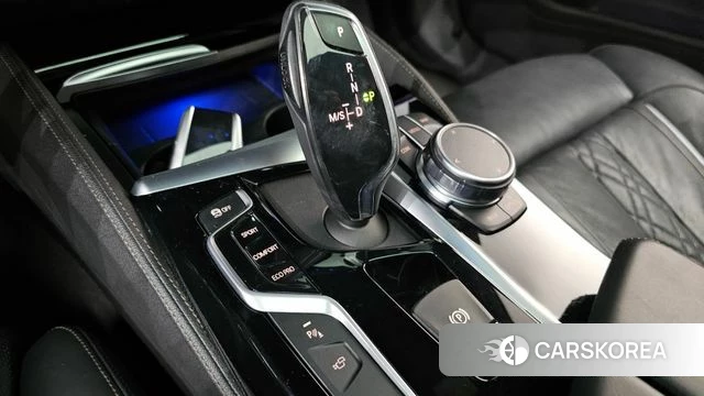 BMW 5 Series (G30) id 3924741 из Кореи 19