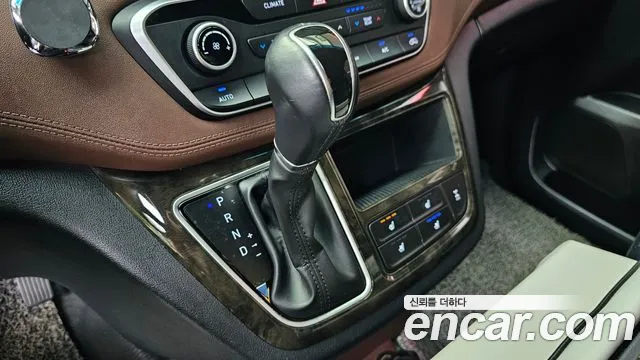 Hyundai The New Grand Starex id 2831140 из Кореи 19