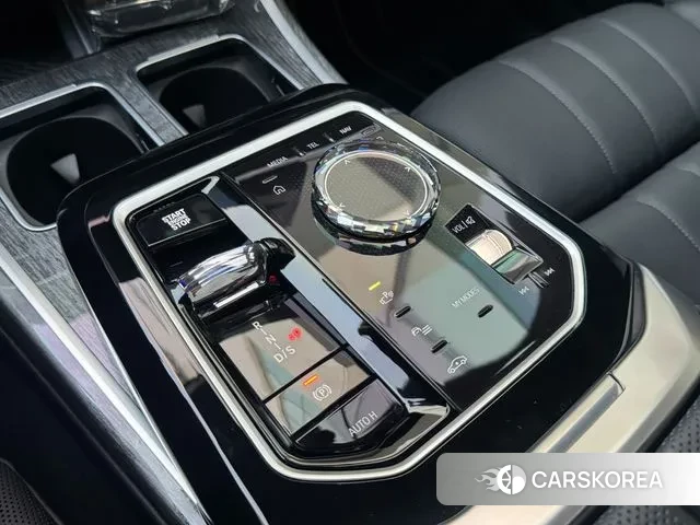 BMW 7 Series (G70) id 3382809 из Кореи 19