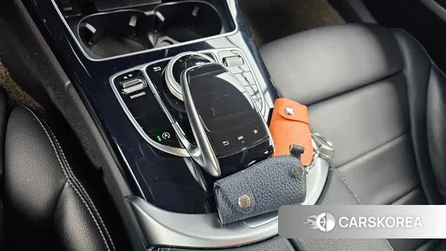 Mercedes-Benz C-Class W205 id 3536330 из Кореи 19