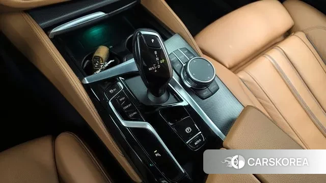 BMW 5 Series (G30) id 3675520 из Кореи 19