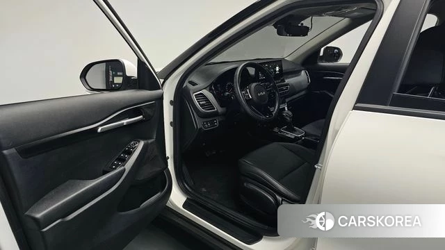 Kia Seltos id 4433933 из Кореи 32