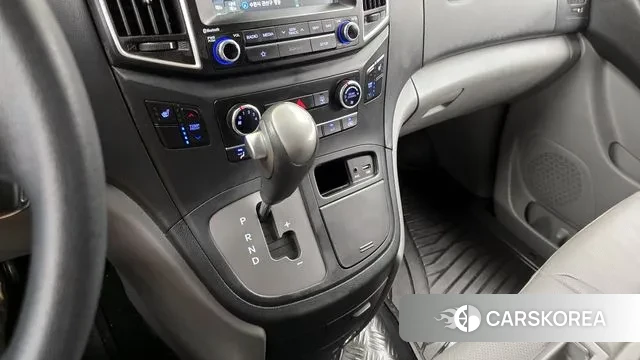 Hyundai The New Grand Starex id 3034083 из Кореи 19