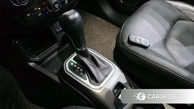 Jeep Renegade id 3577907 из Кореи 19