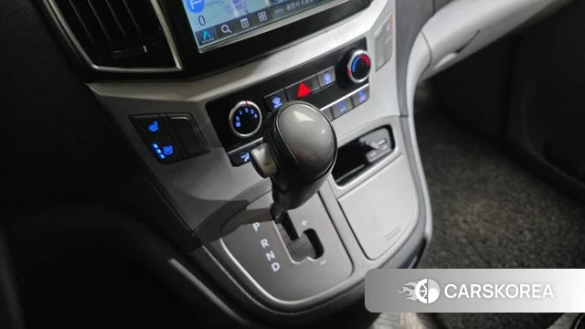 Hyundai The New Grand Starex id 4557547 из Кореи 19