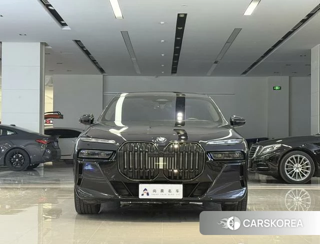 BMW 7 series id 4271299 из Китая 17