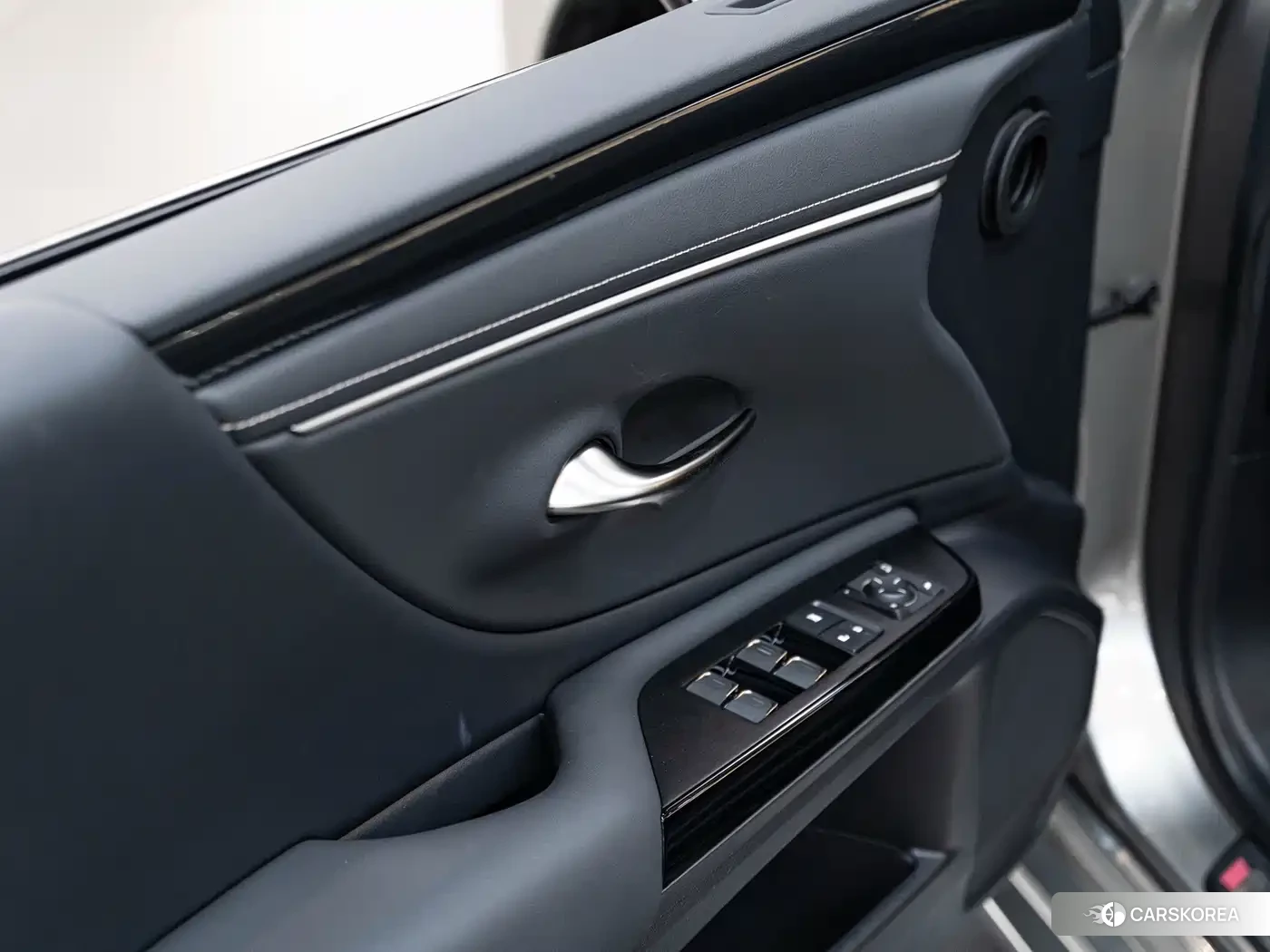 Lexus ES id 4686063 из Китая 21