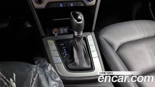 Hyundai Avante AD id 2913014 из Кореи 19