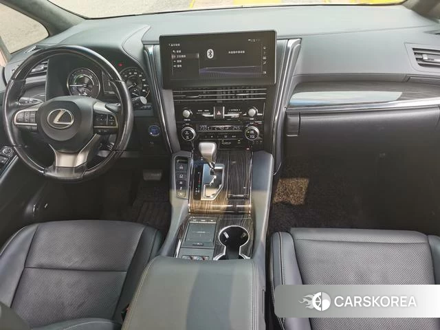Lexus LM id 4290860 из Китая 21