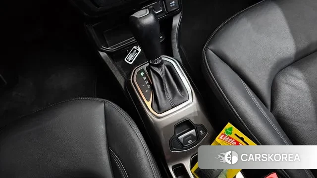 Jeep Renegade id 3367983 из Кореи 19