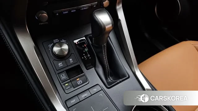 Lexus NX300h id 3692054 из Кореи 19