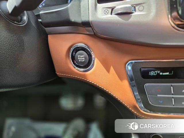 Ssangyong Rexton Sports Cannes id 4724246 из Кореи 19