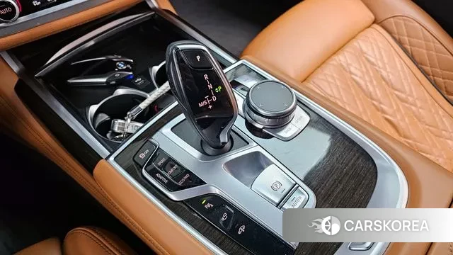 BMW 7 Series (G11) id 3606422 из Кореи 19