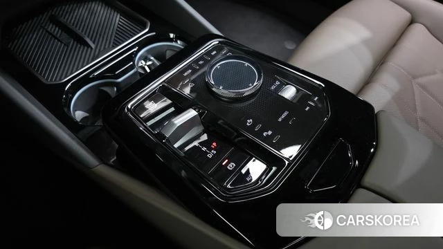 BMW 5 Series (G60) id 4578496 из Кореи 32