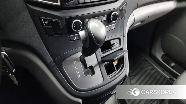 Hyundai The New Grand Starex id 3417959 из Кореи 19