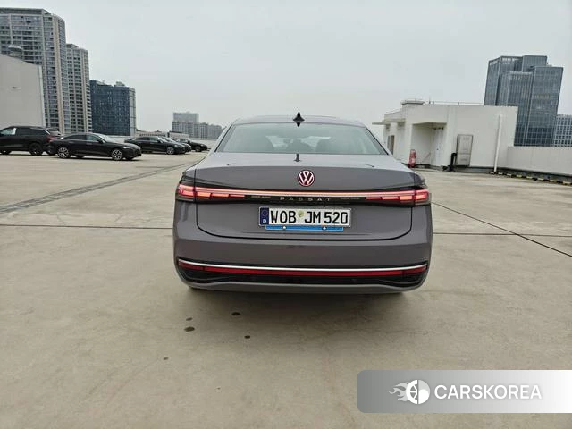 Volkswagen Passat id 4272042 из Китая 20