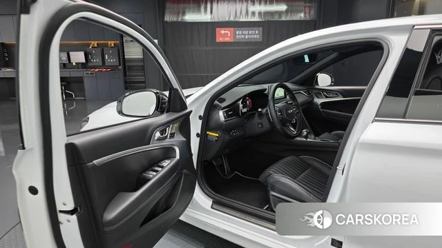 Genesis G70 id 3966456 из Кореи 19