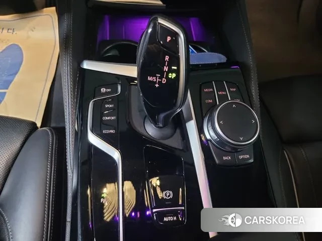 BMW 5 Series (G30) id 3044524 из Кореи 17