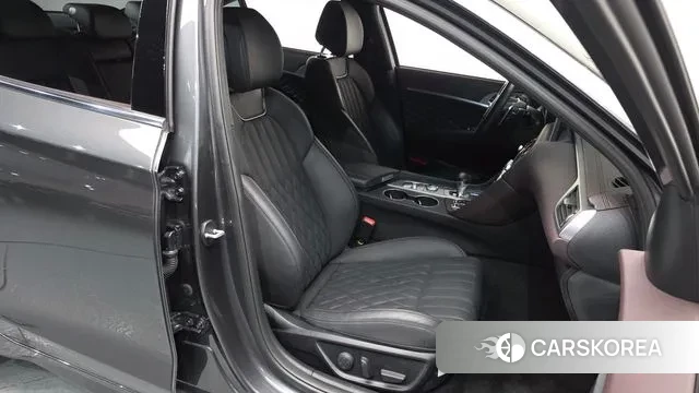 Genesis G70 id 3009158 из Кореи 19